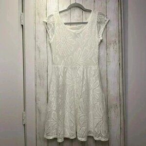 Deletta White Summer Dress Size M Lightweight/Special occasion